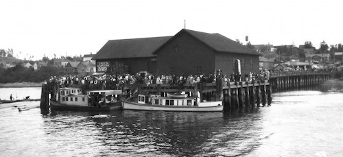 Wharf Pessengers
